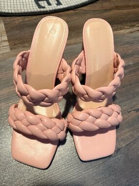 Women’s Braided Pink Slide Sandals